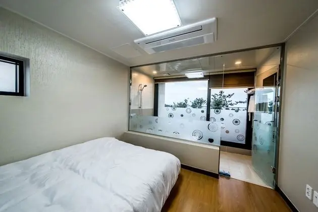 Duplex, 2 Bedrooms (2nd~3rd floor)