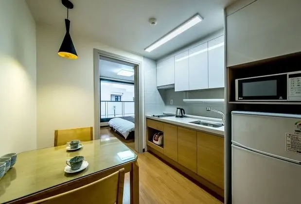 Duplex, 2 Bedrooms (2nd~3rd floor)