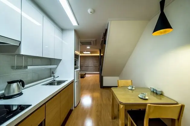 Duplex, 2 Bedrooms (2nd~3rd floor)