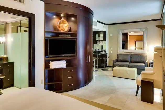 Luxury Stüdyo, 1 En Büyük (King) Boy Yatak ve Çekyat, Balkon, Şehir Manzaralı