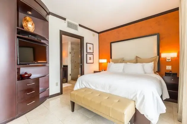 Luxury Stüdyo Süit, 1 En Büyük (King) Boy Yatak ve Çekyat, Veranda, Havuz Manzaralı