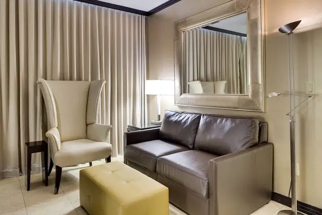Luxury Stüdyo Süit, 1 En Büyük (King) Boy Yatak ve Çekyat, Veranda, Havuz Manzaralı