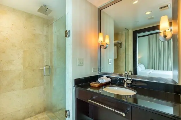 Luxury Stüdyo Süit, 1 En Büyük (King) Boy Yatak ve Çekyat, Veranda, Havuz Manzaralı