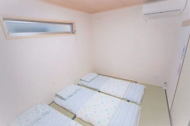 Ev (Private Vacation)