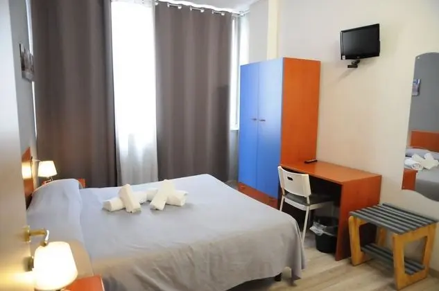 Standard Üç Kişilik Oda