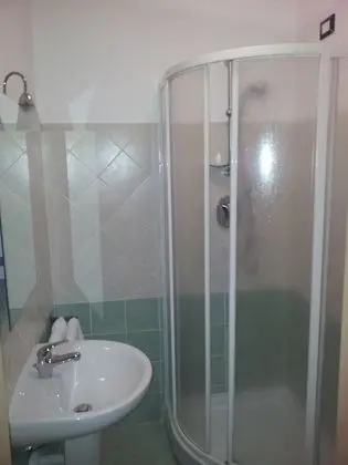 Standard Üç Kişilik Oda