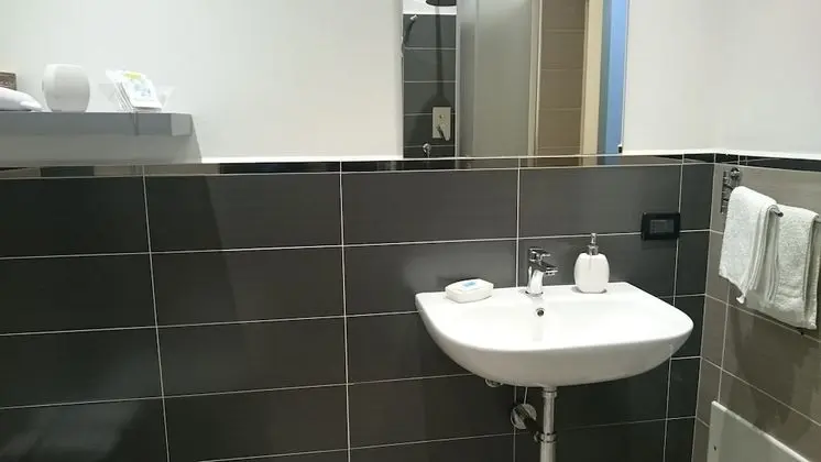 Comfort Tek Büyük veya İki Ayrı Yataklı Oda