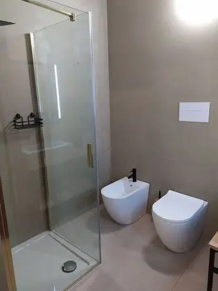 Comfort Tek Büyük veya İki Ayrı Yataklı Oda