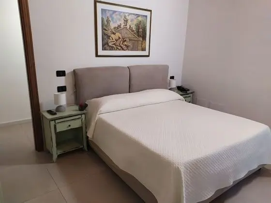 Üç Kişilik Oda