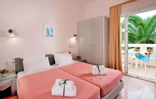 Stüdyo, Bahçe Manzaralı (Triple)
