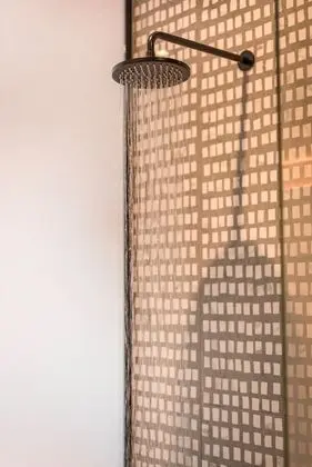 Deluxe Tek Büyük Yataklı Oda, Balkon, Deniz Manzaralı