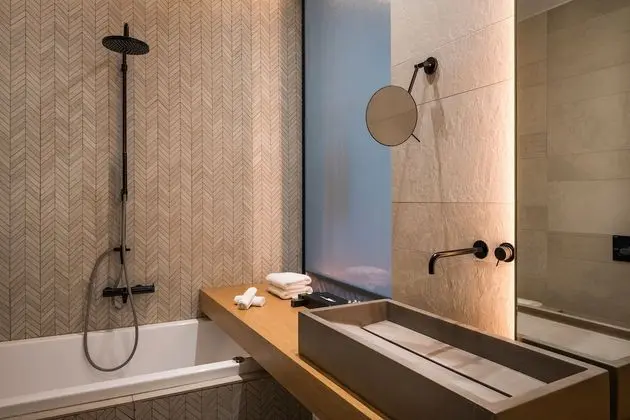 Junior Süit, Bağlantılı Odalar, Şehir Manzaralı
