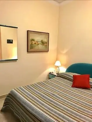 Economy Tek Büyük Yataklı Oda