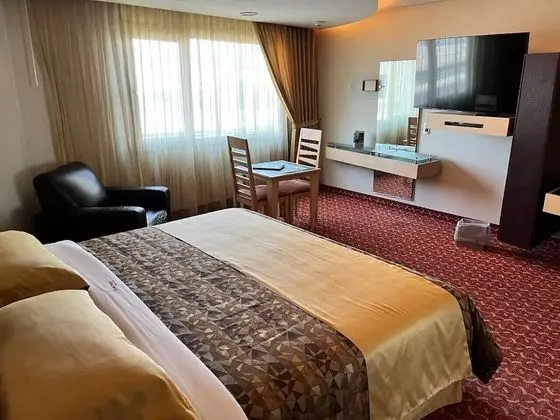 Standard Oda, 1 En Büyük (King) Boy Yatak