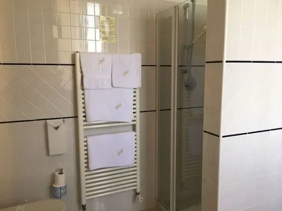 Classic Tek Büyük Yataklı Oda