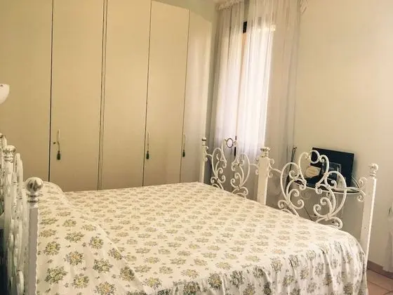 Economy Tek Büyük Yataklı Oda