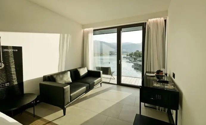 Deluxe Oda, Balkon, Göl Kenarı