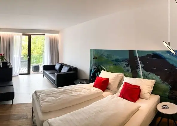 Design Tek Büyük Yataklı Oda, Balkon, Bahçe Manzaralı