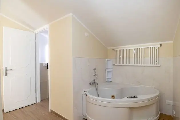 Tek Büyük Yataklı Oda, 1 Büyük (Queen) Boy Yatak, Şehir Manzaralı (Giulietta)