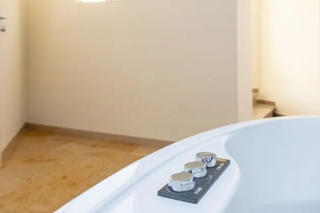 Tek Büyük Yataklı Oda, 1 Büyük (Queen) Boy Yatak, Şehir Manzaralı (Giulietta)