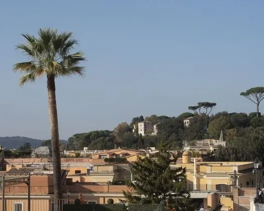 Connecting Superior Rooms with Balcony