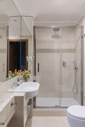 Standard Dört Kişilik Oda