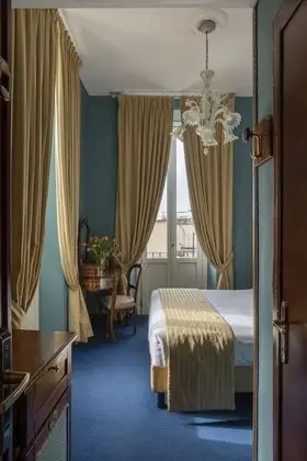 Superior Tek Büyük veya İki Ayrı Yataklı Oda, Balkon