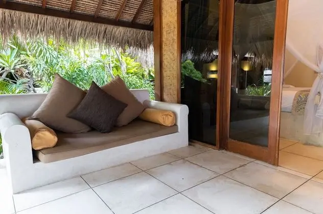 Oda (Beach Club, Beachside Bungalow)