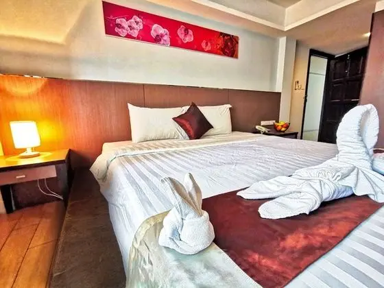 Deluxe Stüdyo, Havuz Manzaralı