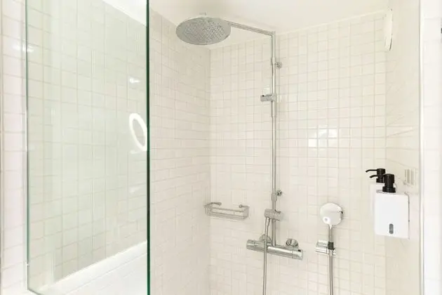 Family Oda (Standard)