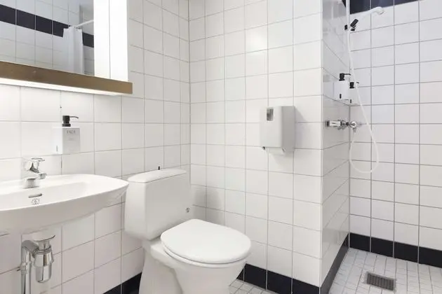Economy Tek Büyük Yataklı Oda, Ortak Banyo
