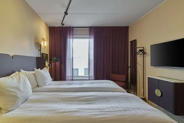 Family Oda (Standard)