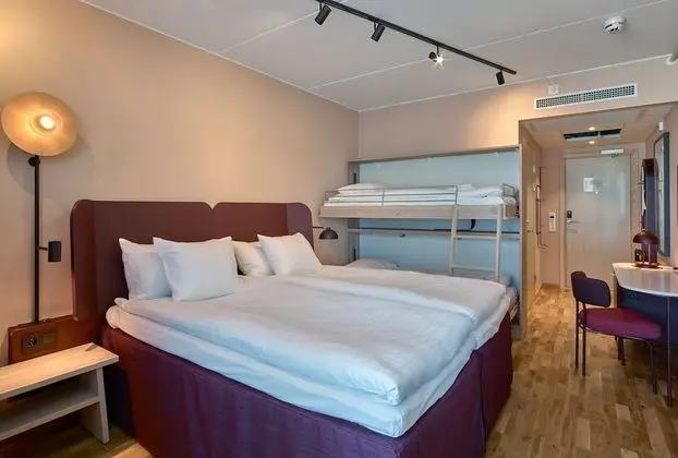 Family Oda (Standard)