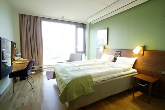 Standard Oda, 1 Büyük (Queen) Boy Yatak