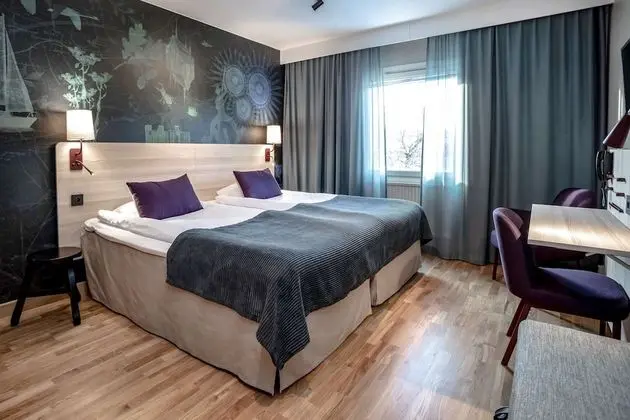 Family Oda (Standard)