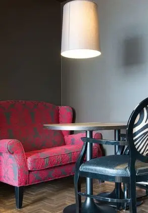 Superior Oda, 1 En Büyük (King) Boy Yatak ve Çekyat (Plus)