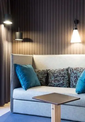 Superior Oda, 1 En Büyük (King) Boy Yatak ve Çekyat (Plus)