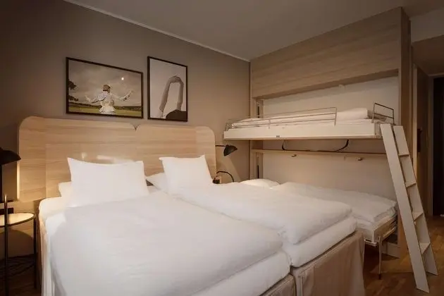 Family Oda (Standard)
