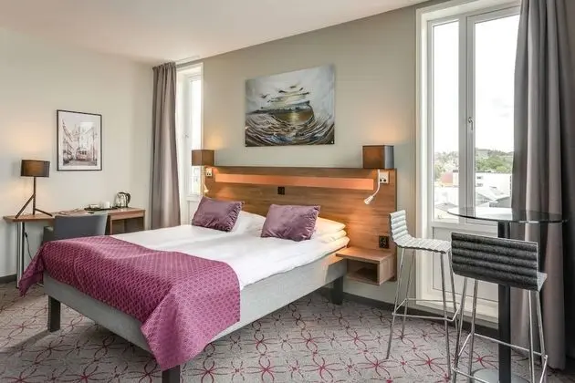 Economy Oda, 1 Büyük (Queen) Boy Yatak