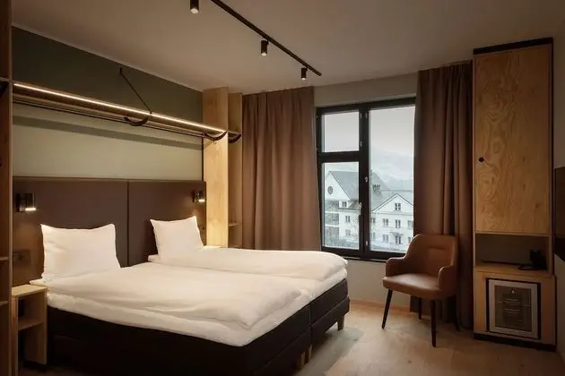 Family Oda (Standard)