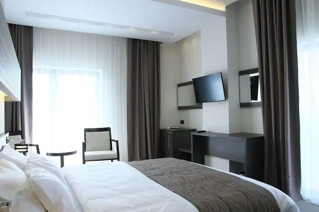 Basic Tek Büyük veya İki Ayrı Yataklı Oda, 1 Yatak Odası, Göl Manzaralı