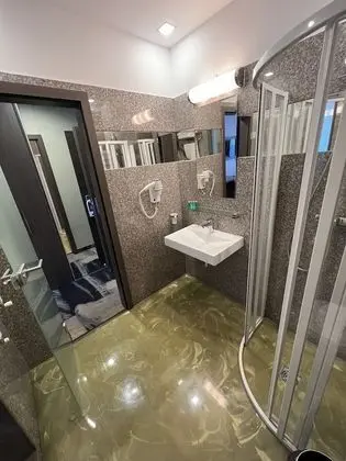 Basic Tek Kişilik Oda, 1 En Büyük (King) Boy Yatak, Balkon, Deniz Manzaralı