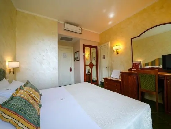 Standard Tek Büyük Yataklı Oda, 1 Çift Kişilik veya 2 Tek Kişilik Yatak