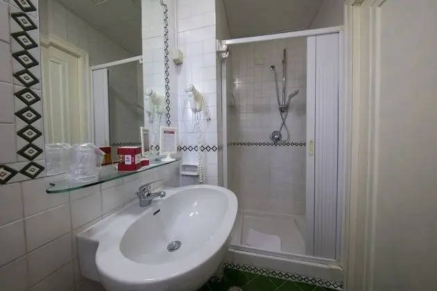 Standard Tek Büyük Yataklı Oda, 1 Çift Kişilik veya 2 Tek Kişilik Yatak