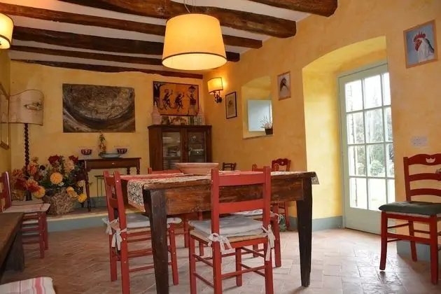 Villa, 5 Yatak Odası, Şömine