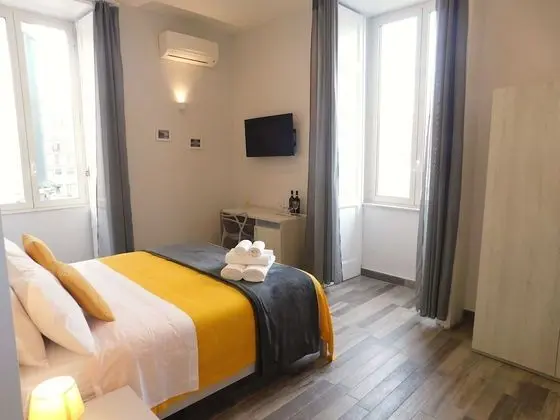 Deluxe Tek Büyük Yataklı Oda (Denari)