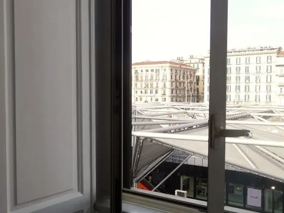 Deluxe Tek Büyük Yataklı Oda (Denari)