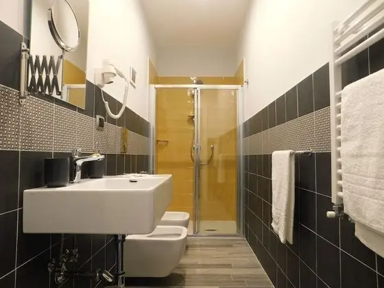 Deluxe Tek Büyük Yataklı Oda (Denari)