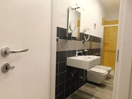 Deluxe Tek Büyük Yataklı Oda (Denari)