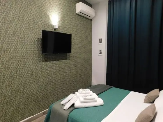 Standard Tek Büyük Yataklı Oda (Bastoni)